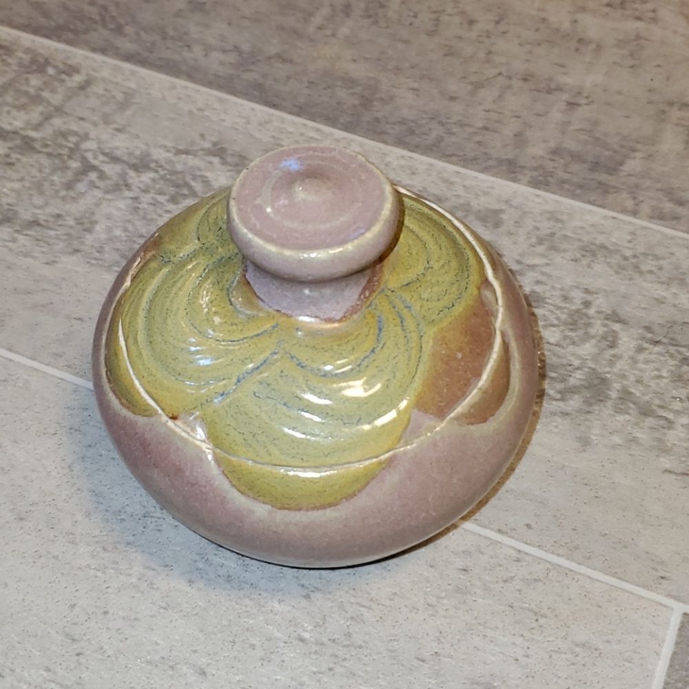 Handcrafted Glazed Flower Pottery w/Lid